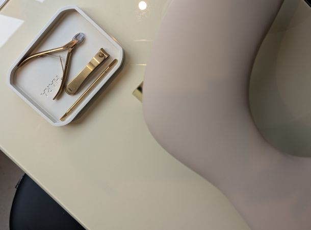 nailbar